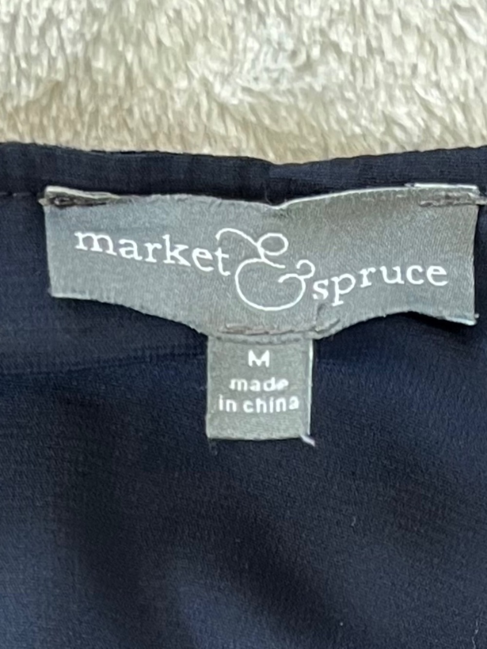 Cottagecore Sleeveless Embroidered Sundress Market & Spruce V Neck Cinched Waist - Picture 4 of 15